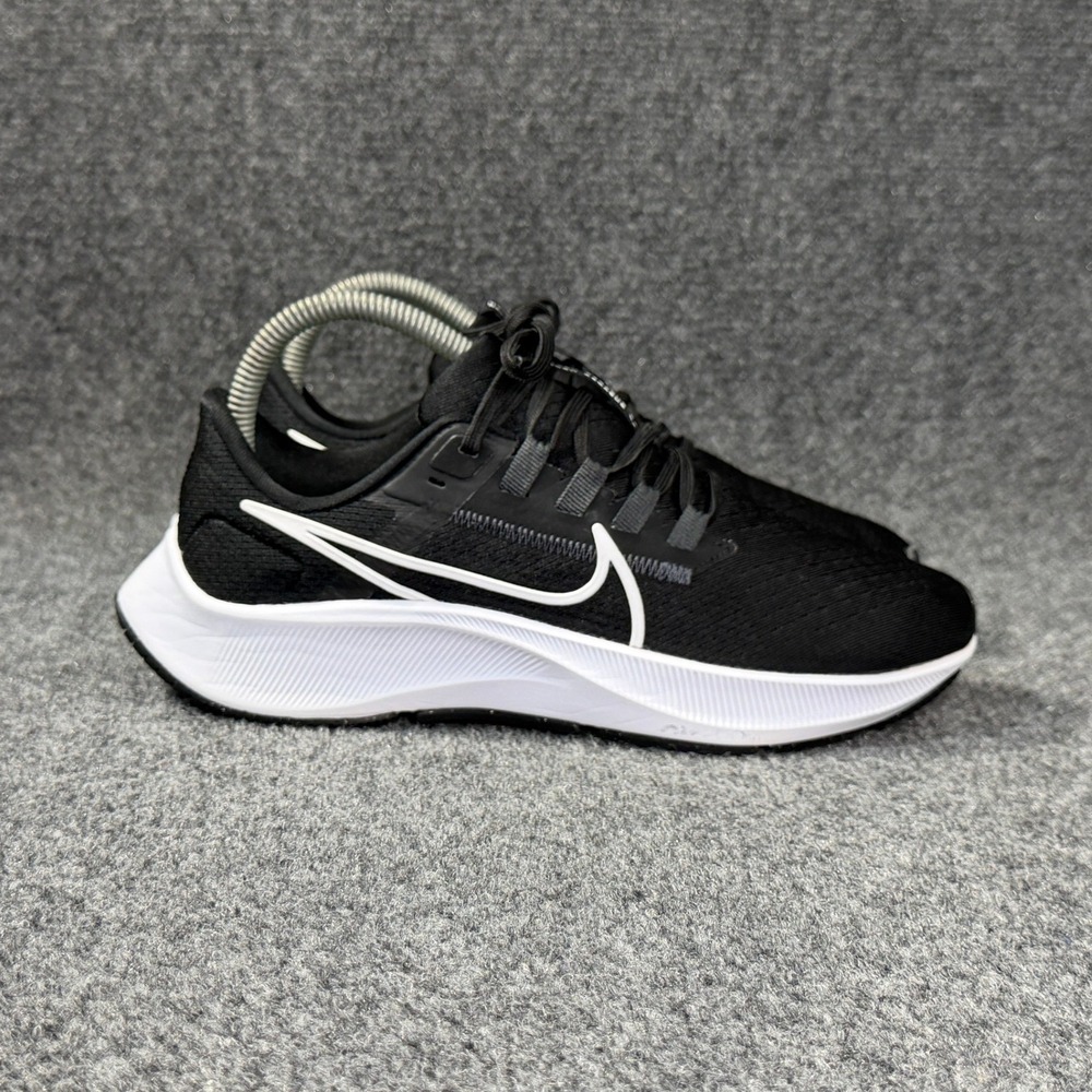 Nike Air Zoom Pegasus 38 Running Shoes Women's 7 Black White Athletic Training